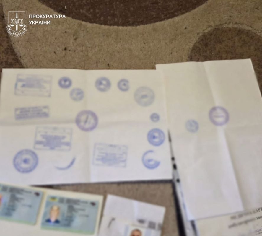 На Буковині судитимуть учасників злочинної групи, через дії якої 59 чоловіків виїхали за кордон за фіктивною інвалідністю