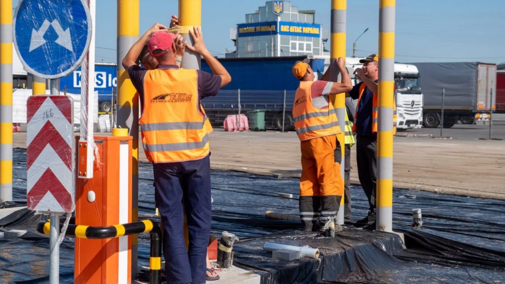 Модернізація пункту пропуску «Порубне – Сірет»: завершують роботи першої черги