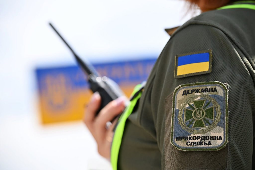 На Буковині за добу 19 липня перетнули 122 тисячі людей і 21 тисячу автомобілів